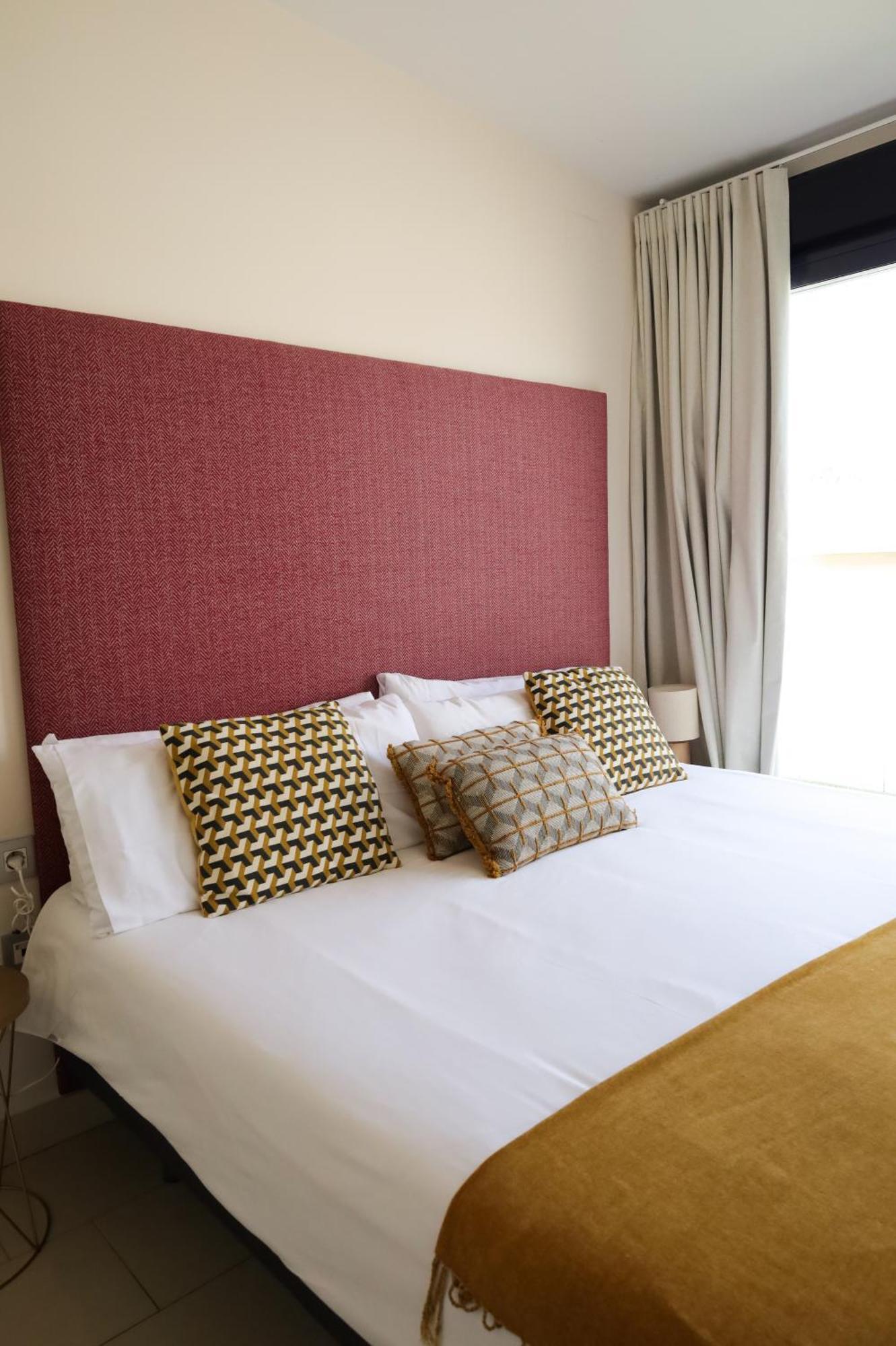 Guzman El Bueno Suites Sevilla Kültér fotó